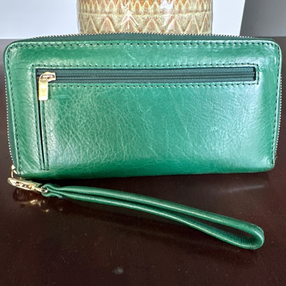Fossil Sydney Clutch - Emerald